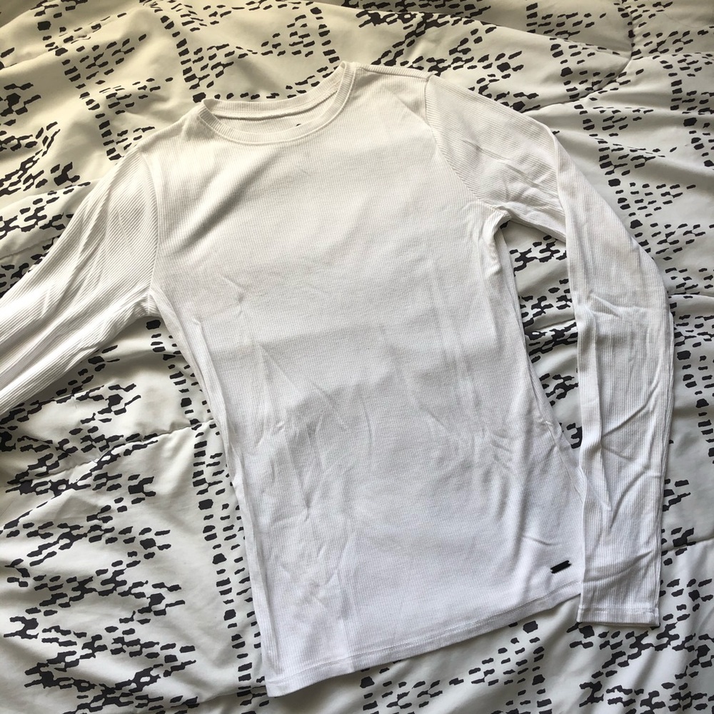 hollister long sleeve top